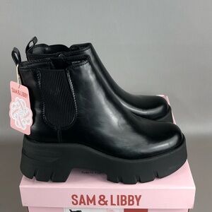 Sam and Libby Julia Women’s Lug Sole Chelsea Bootie